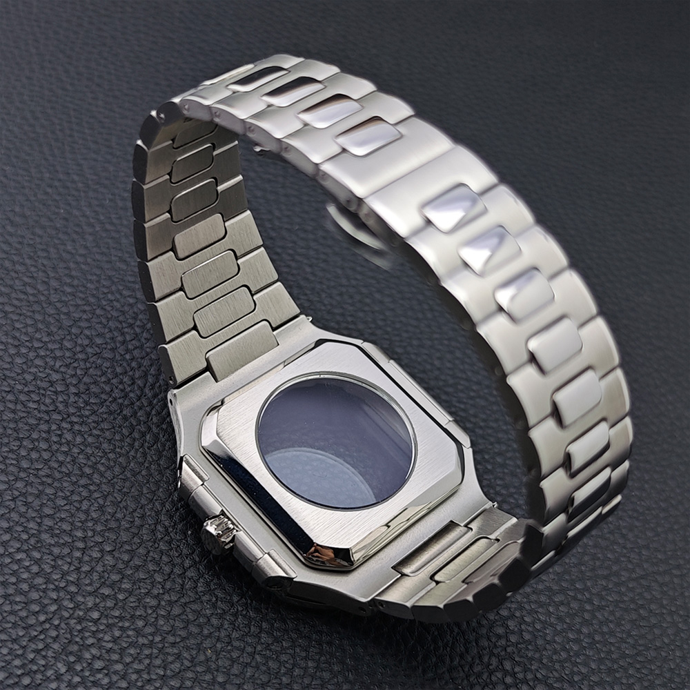 Square silver stainless steel  - Seiko Watch 5 Sports ulasan dan harga